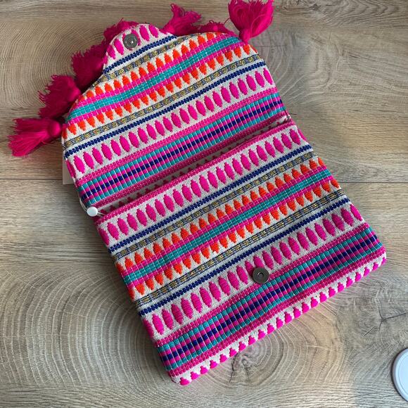 Mud Pie Woven Tassel Pink Clutch Purse NEW - Picture 2 of 10
